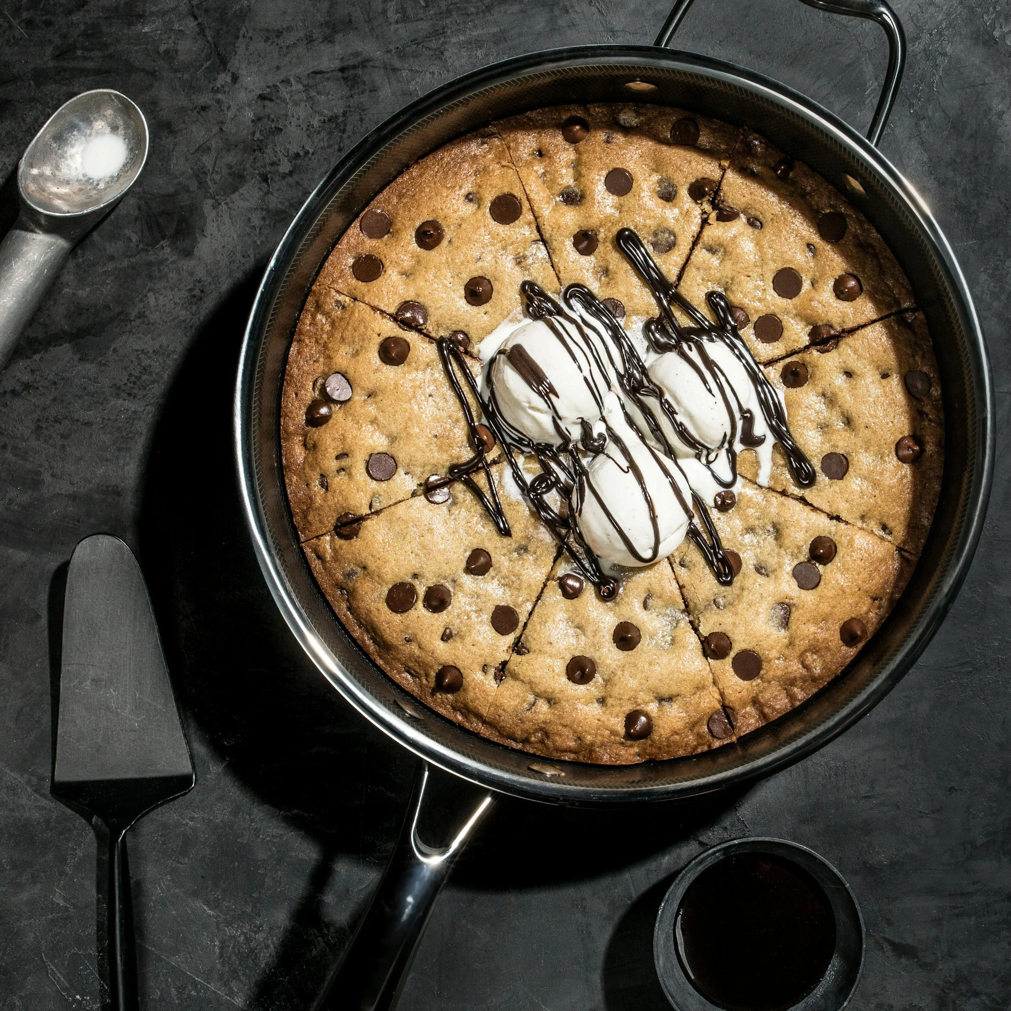3 Litre Hybrid Deep Sauté Pan with Lid - Image 8